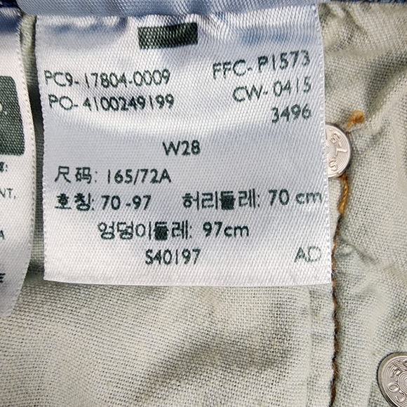 Levi's Jeans Womens 501 CT Button Fly Distressed Blue Denim Mid Rise Size 32x28 - Picture 12 of 13